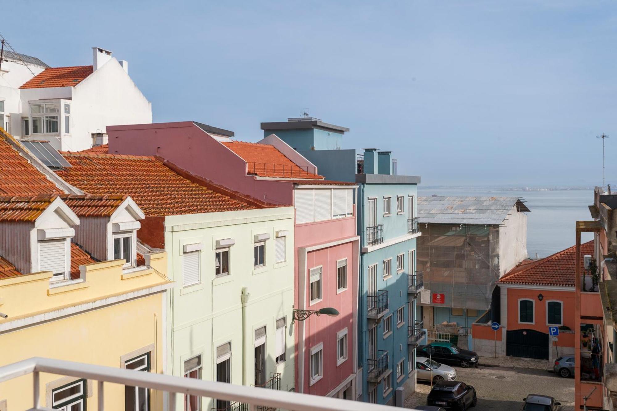 Cortes Apartment In Lisbon Historic Neighborhood Exterior foto